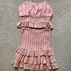 Skirt/Top set. Size L but fits more like a M